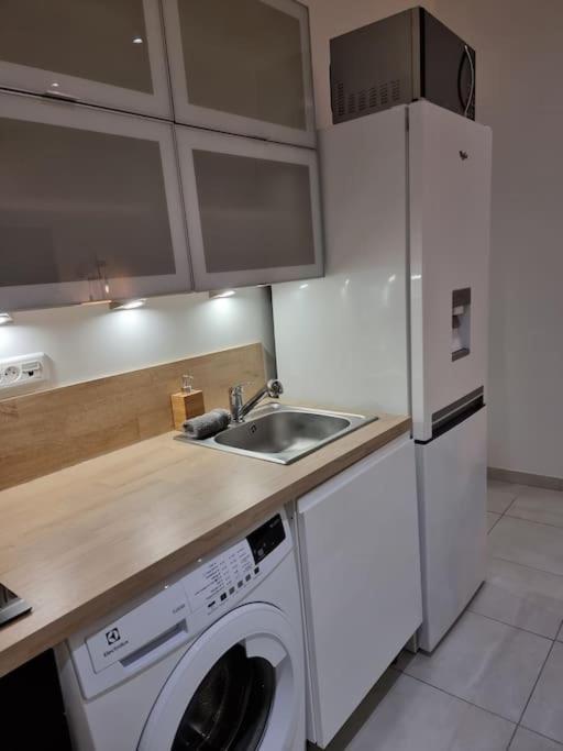 Nalan Orrygeois, Spa, Sauna, Proche Asterix Εξωτερικό φωτογραφία